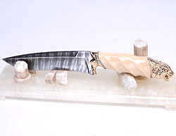 Click to view MasterArtisan Series Knives